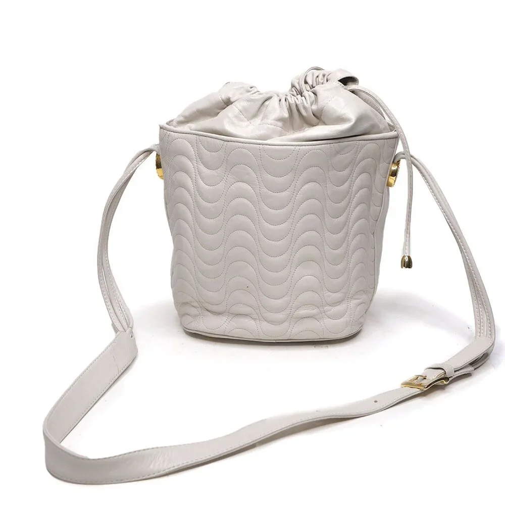 Vintage Valentino Orlandi Italy Cream Leather Bucket Shoulder Bag Quilted Body - Picture 5 of 15